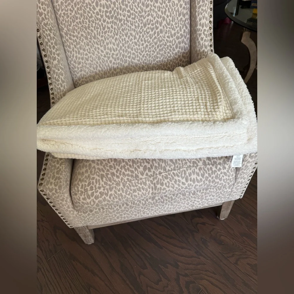 Pottery Barn Faux Sherpa Waffle Throw Blanket 50x60 Cream